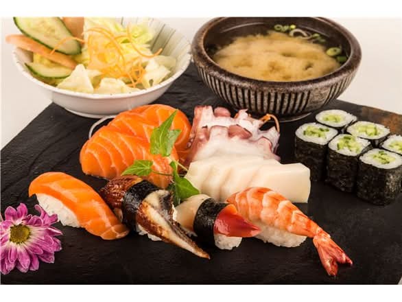 Sushi Sashimi Combo B(20pcs)壽司刺身套餐B（20件）